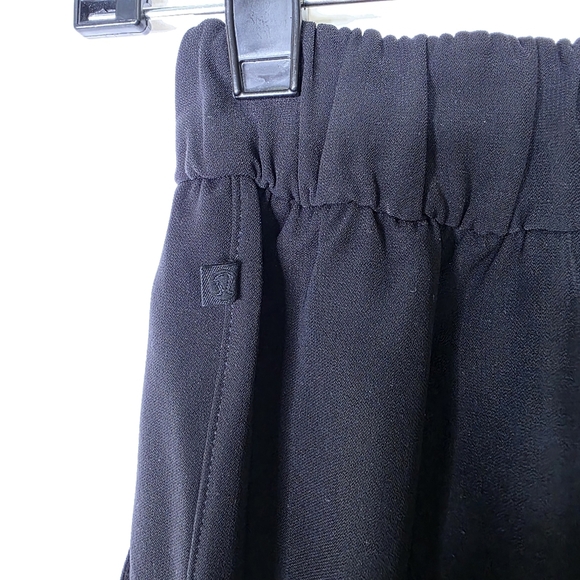 Lululemon Noir Wideleg pants with tie on the waist - Picture 7 of 11